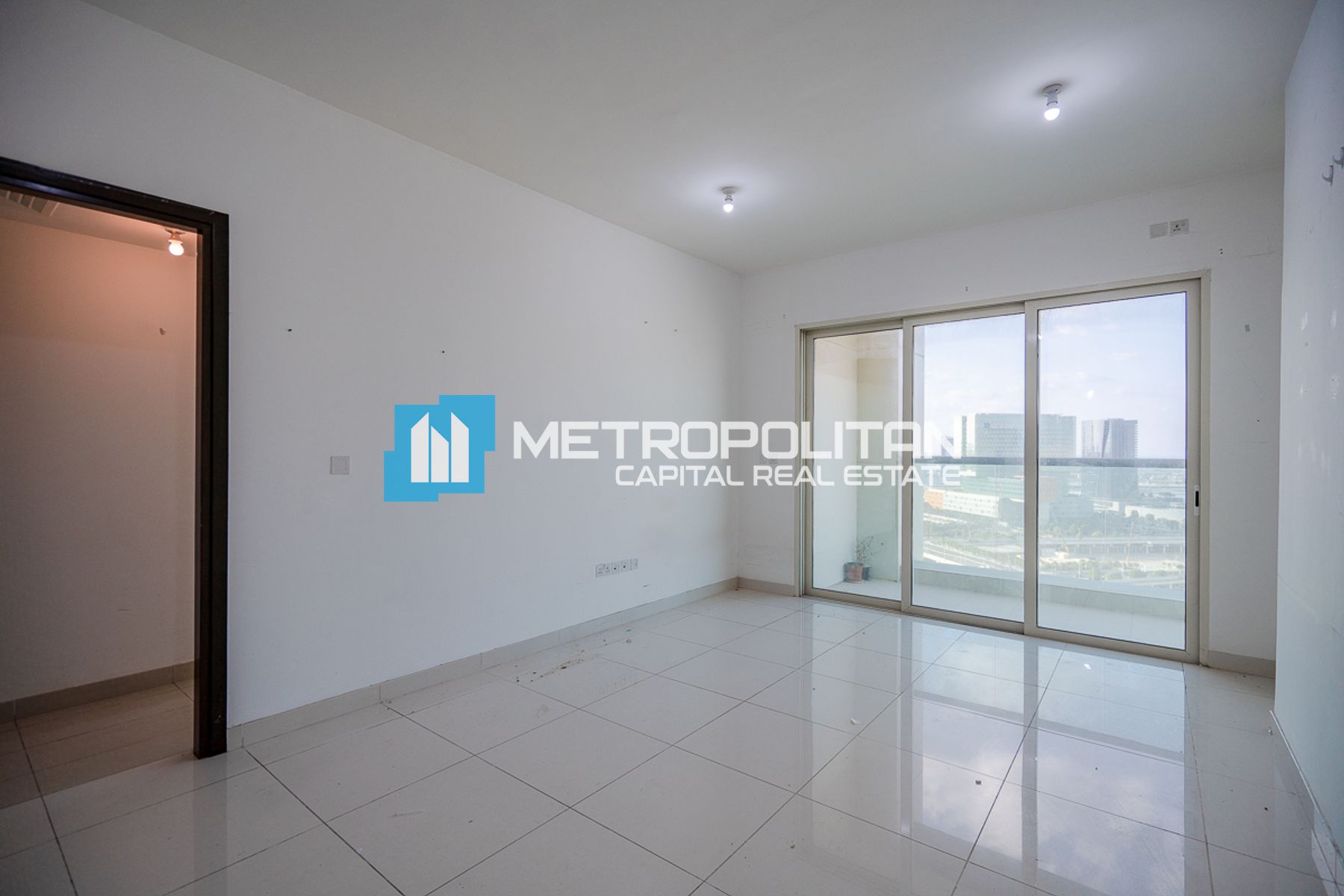 1BR with Balcony | Canal View | Well Maintained photo-1