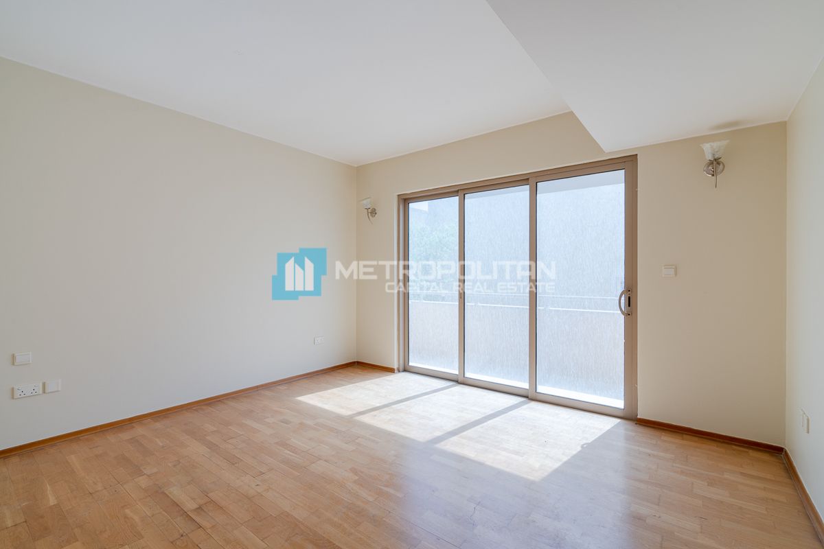 Single Row| Corner Unit| 4BR w/ Maids And Balcony photo-4