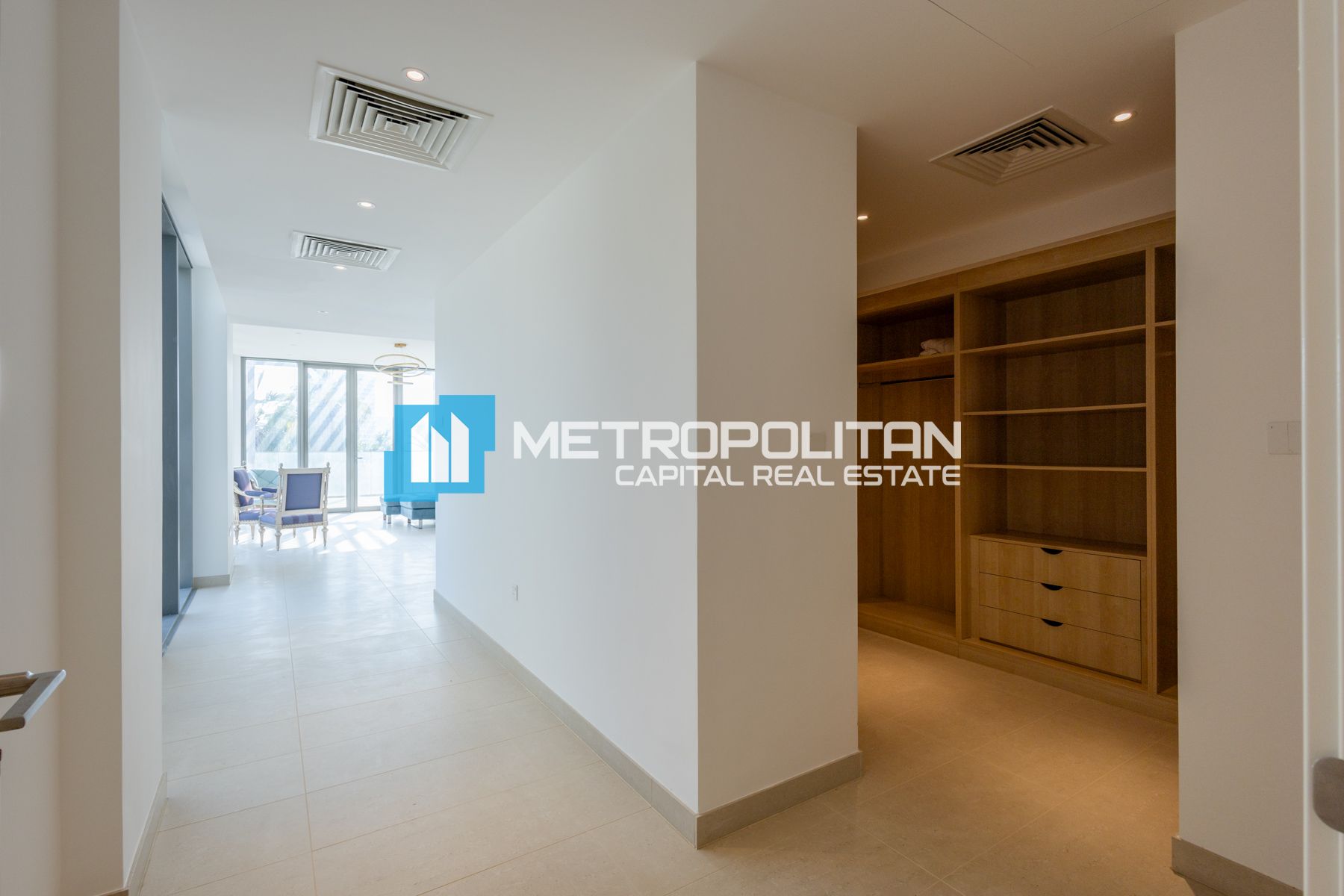 Beachfront | Corner 5BR+Maids Villa | Private Pool photo-13