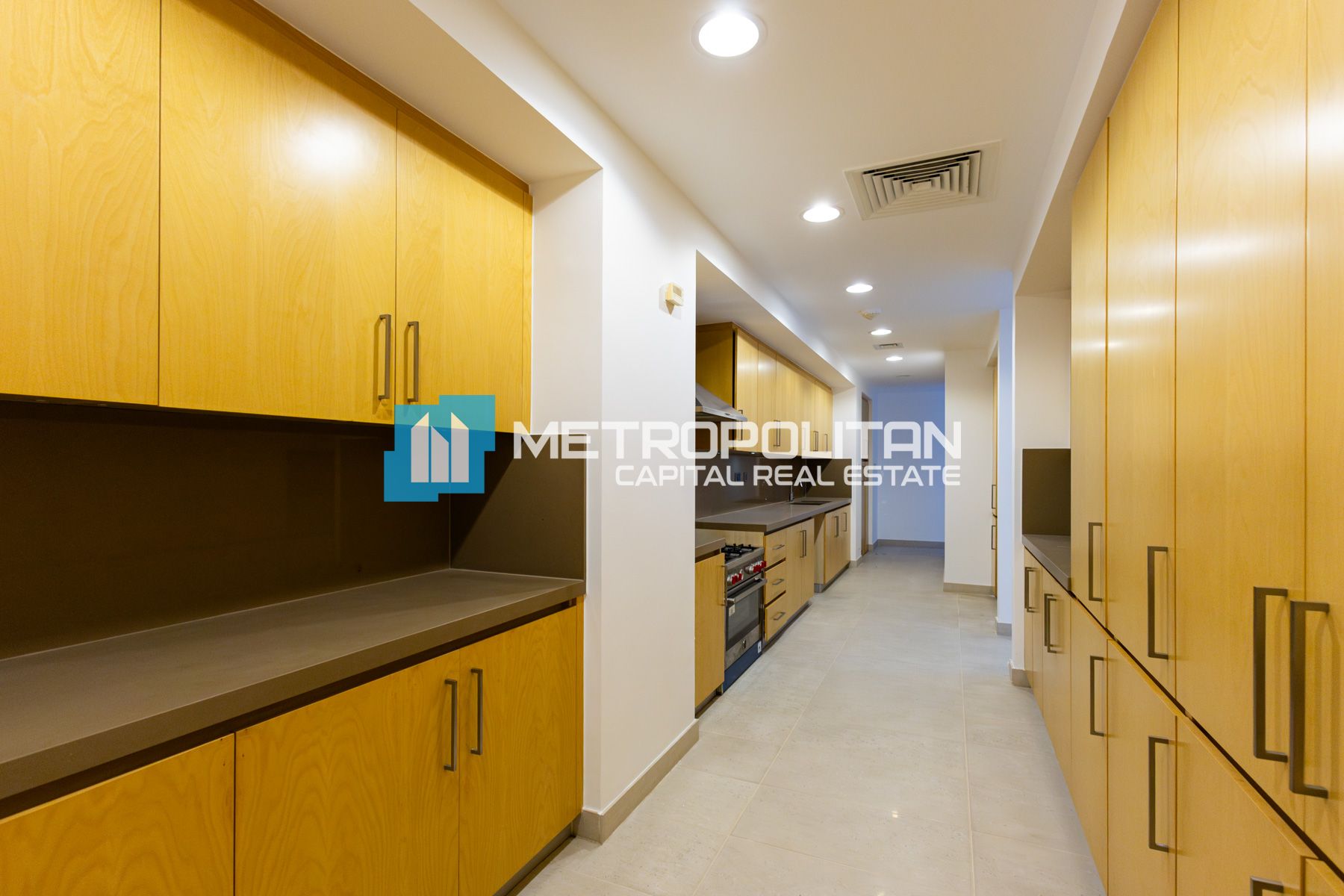 Beachfront | Corner 5BR+Maids Villa | Private Pool photo-15