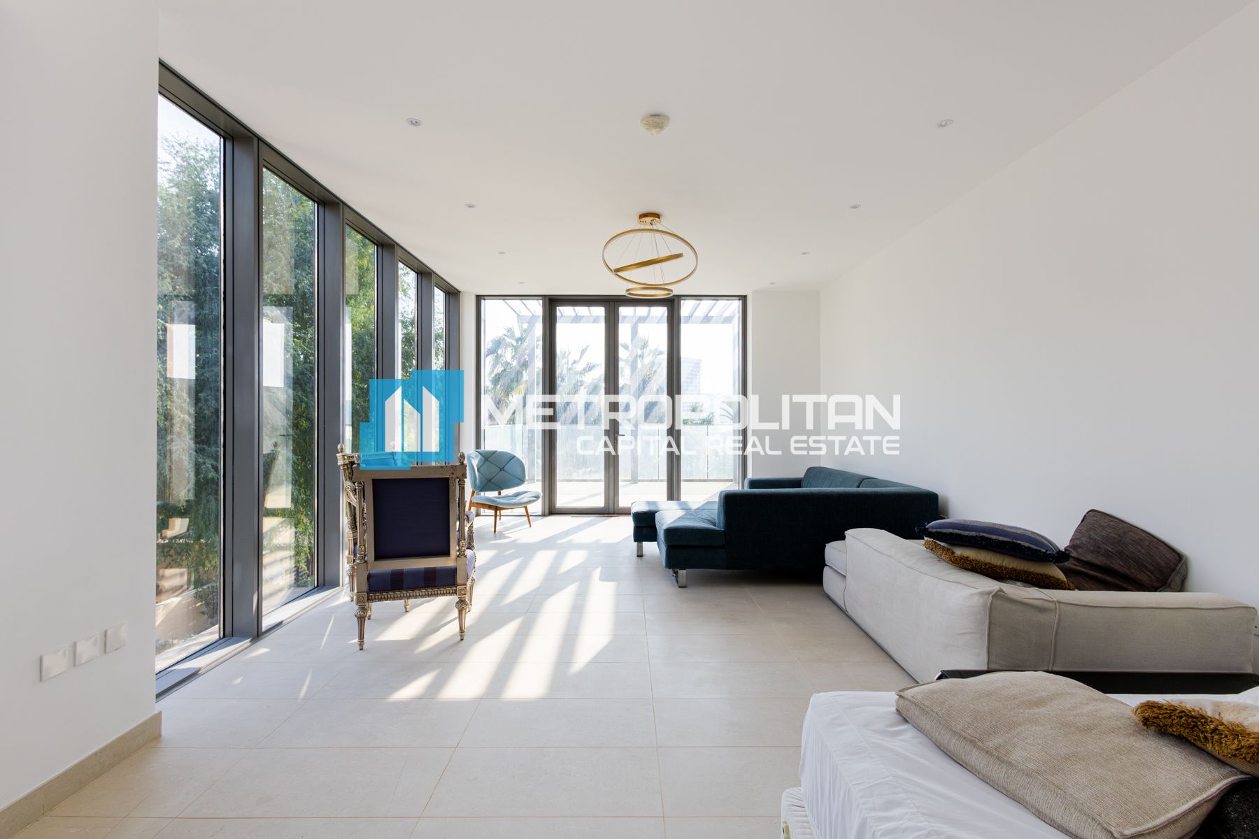 Beachfront | Corner 5BR+Maids Villa | Private Pool photo-8