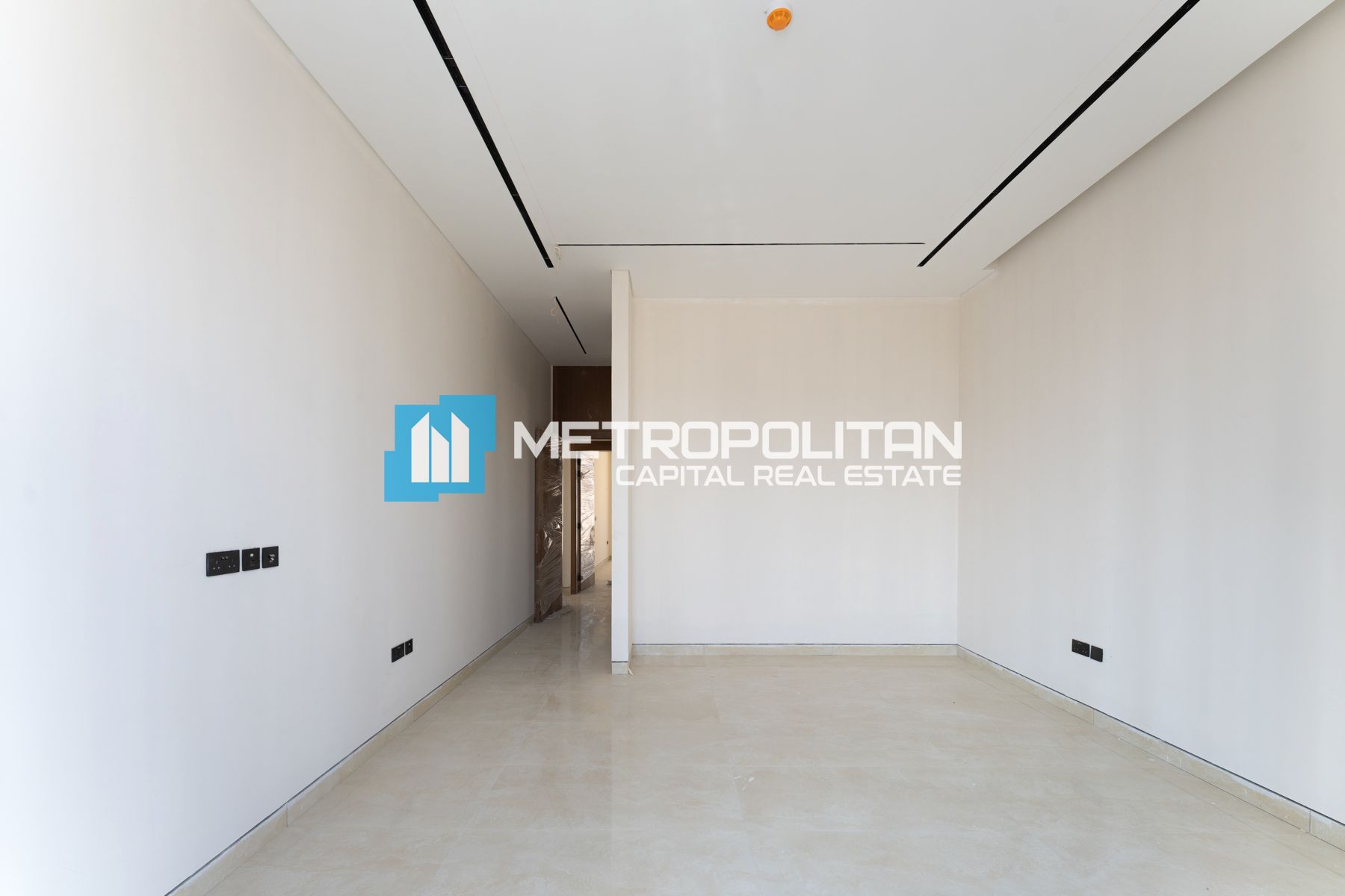 Primmum Finishing | Single Row | 5BR+Driver Room photo-2