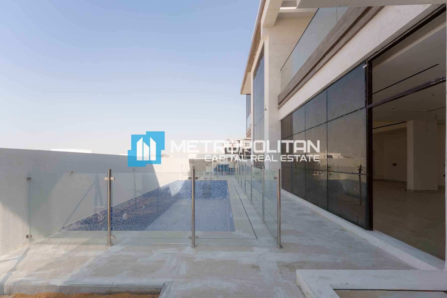 Primmum Finishing | Single Row | 5BR+Driver Room photo-3