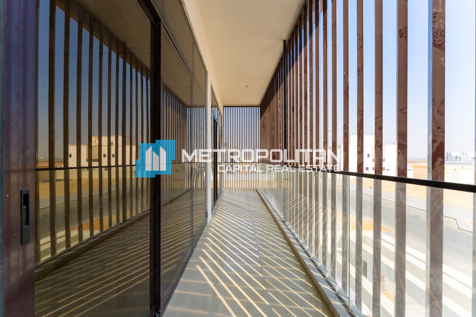 Primmum Finishing | Single Row | 5BR+Driver Room photo-6