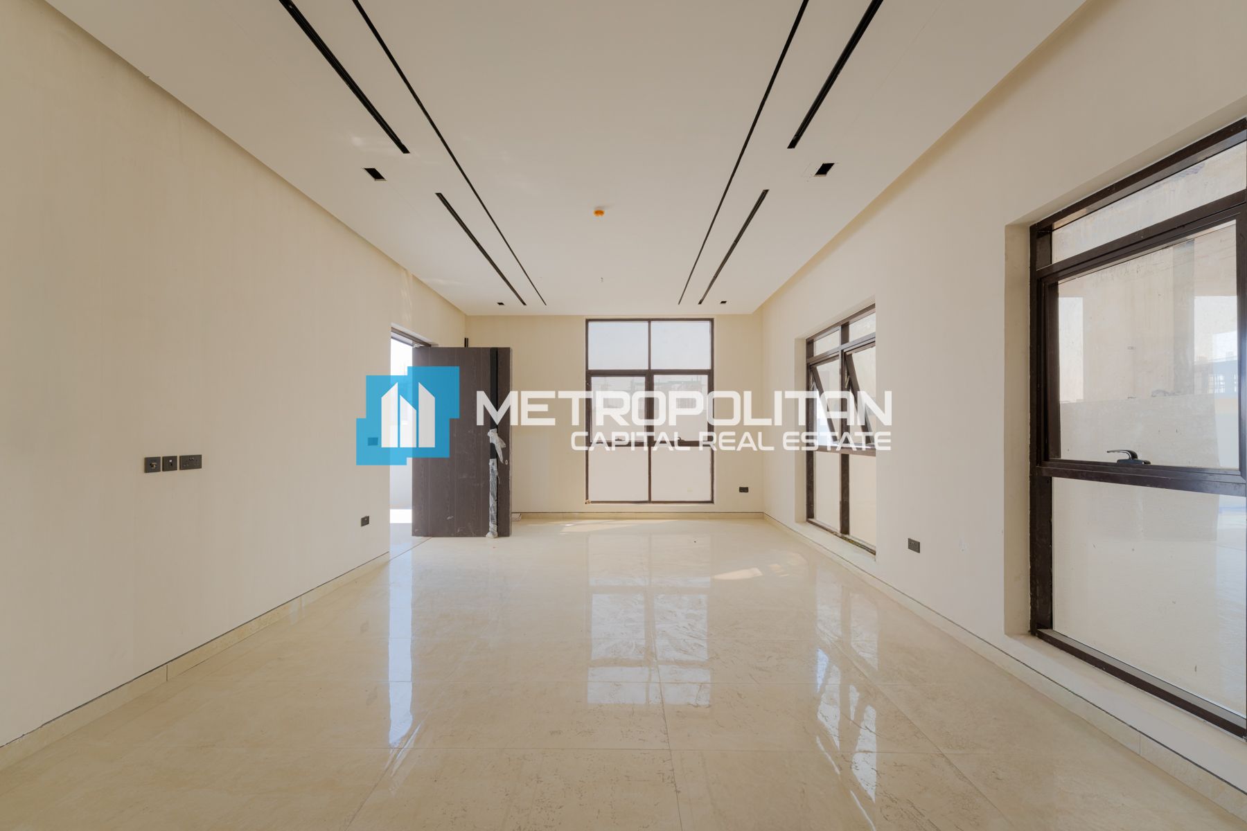 Primmum Finishing | Single Row | 5BR+Driver Room photo-10