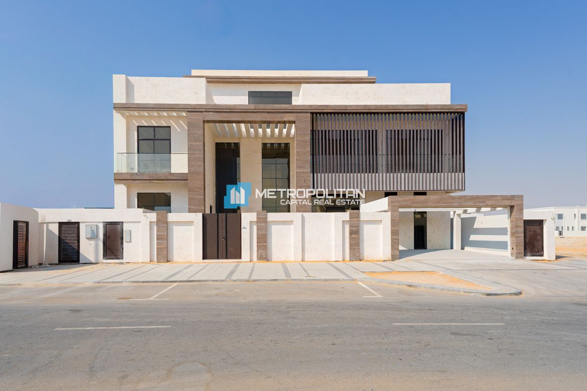 8BR Villa for Sale in Al Shamkha – MCS-40664