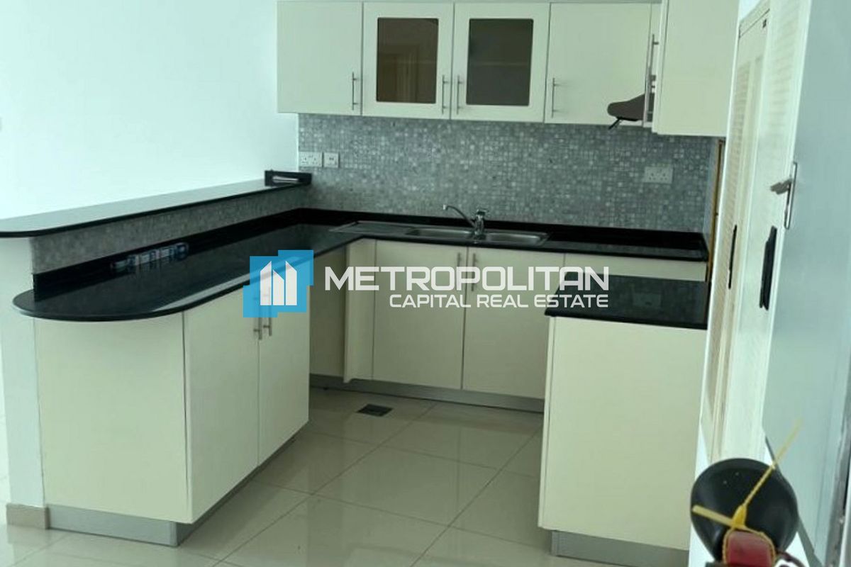 Canal View | Vacant 1BR+Balcony | Pool And Gym photo-13