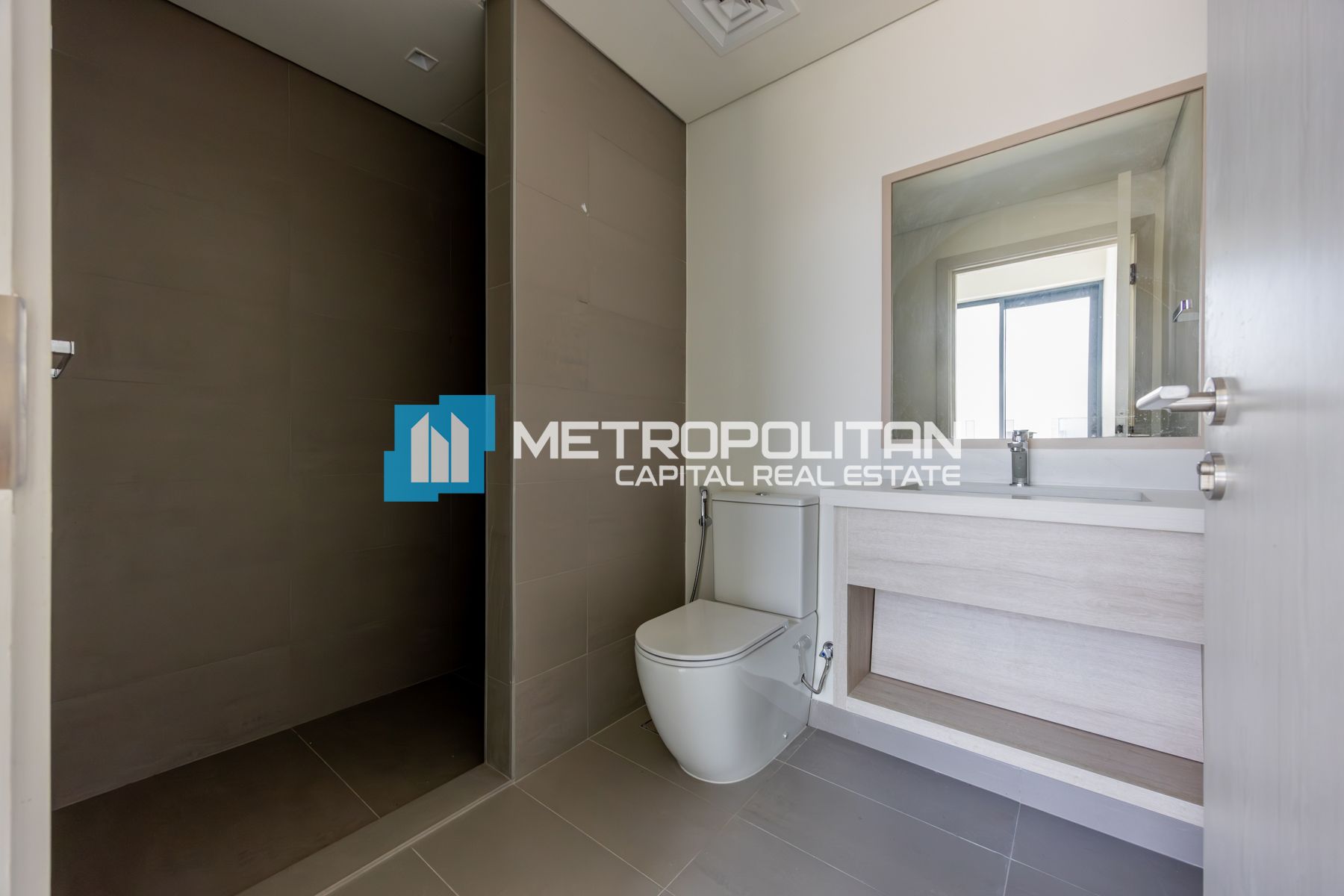 Single Row| 2 Bedroom Townhouse| Motivated Seller photo-5