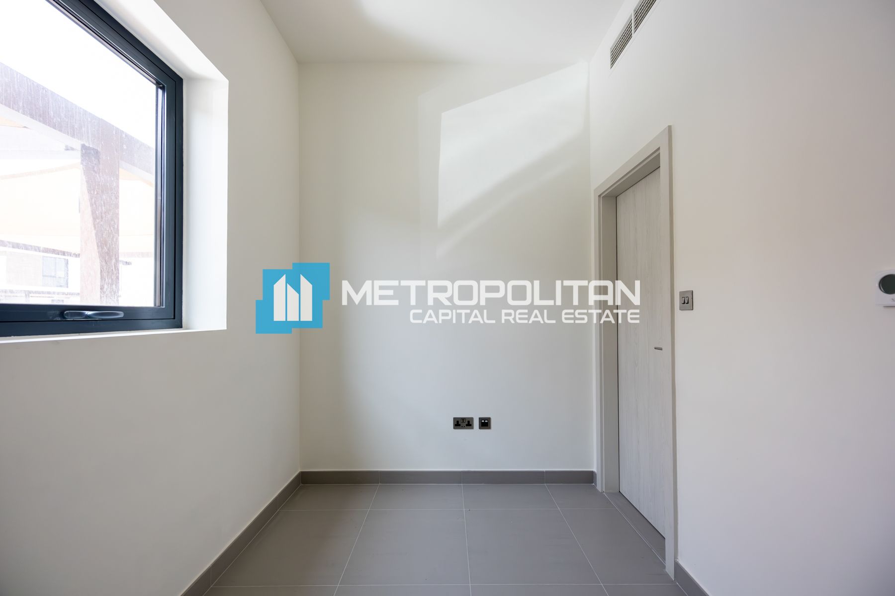 Single Row| 2 Bedroom Townhouse| Motivated Seller photo-16