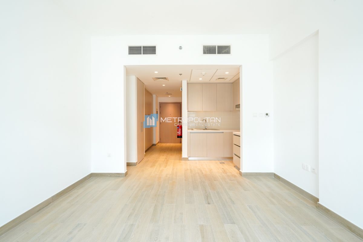 High Floor | Canal and Pool View | Ready To Move photo-5