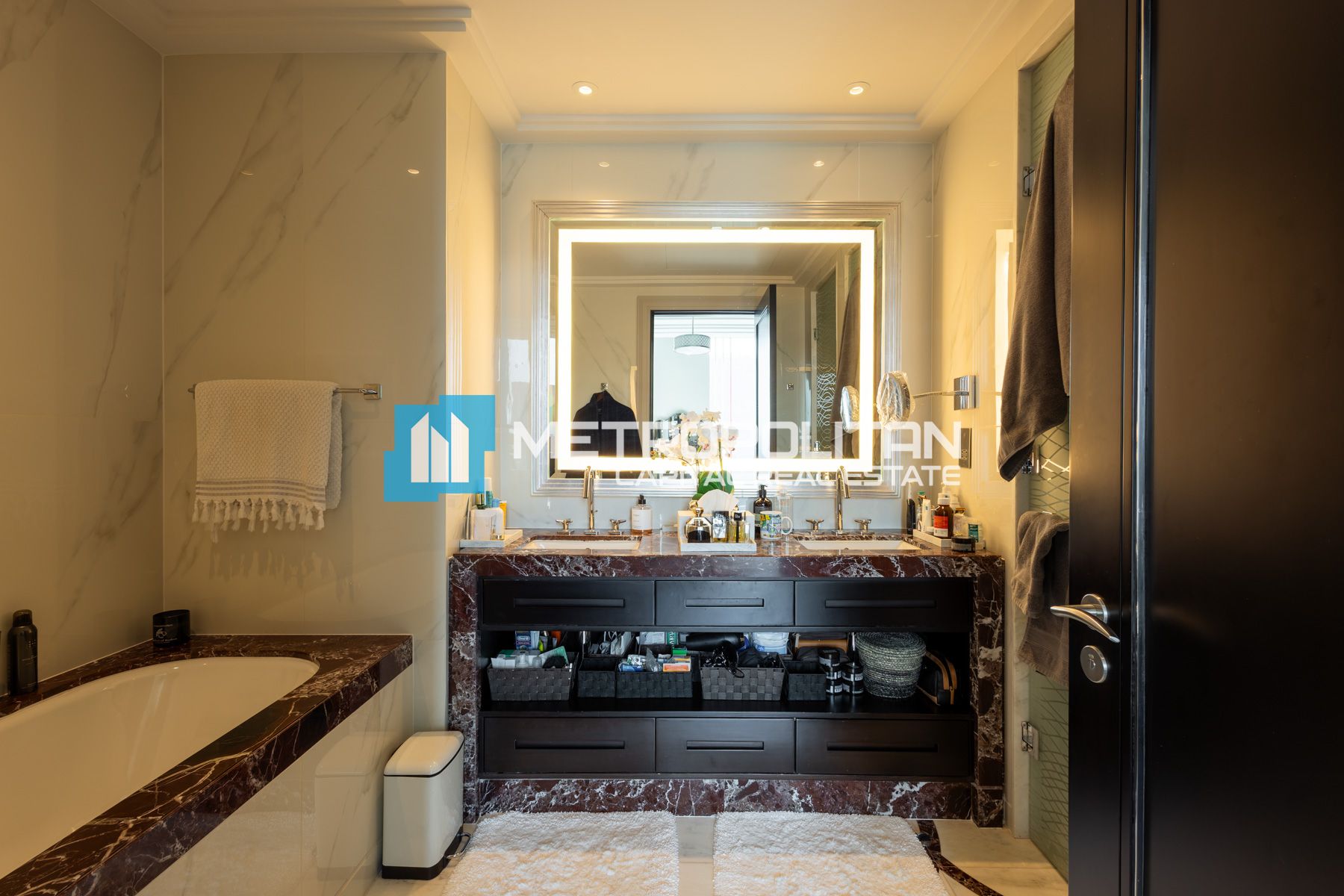 Full Sea View | High-End Finishes | Modern Living photo-4