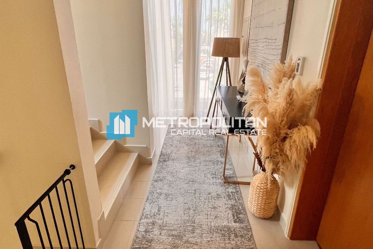 Next to Corner | Roof | Study+Storage |Unfurnished photo-7