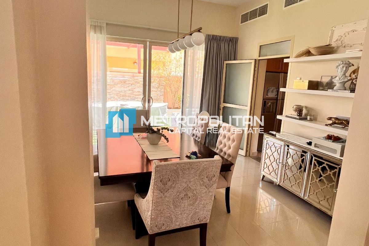 Next to Corner | Roof | Study+Storage |Unfurnished photo-8