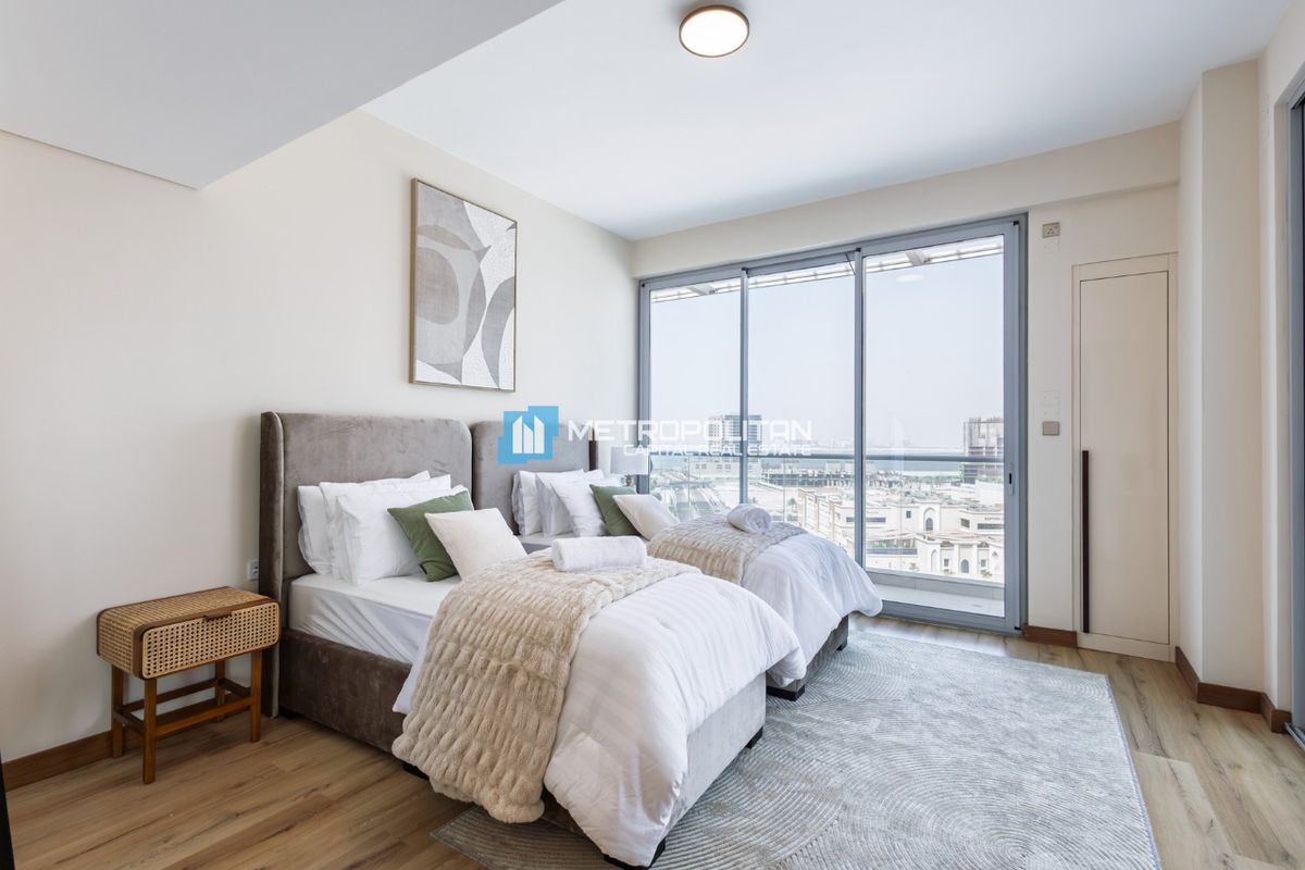 Unfurnished | 3BR+M w/ Balcony | Close To Amenities photo-12