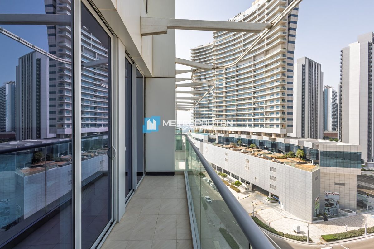 Unfurnished | 3BR+M w/ Balcony | Close To Amenities photo-23