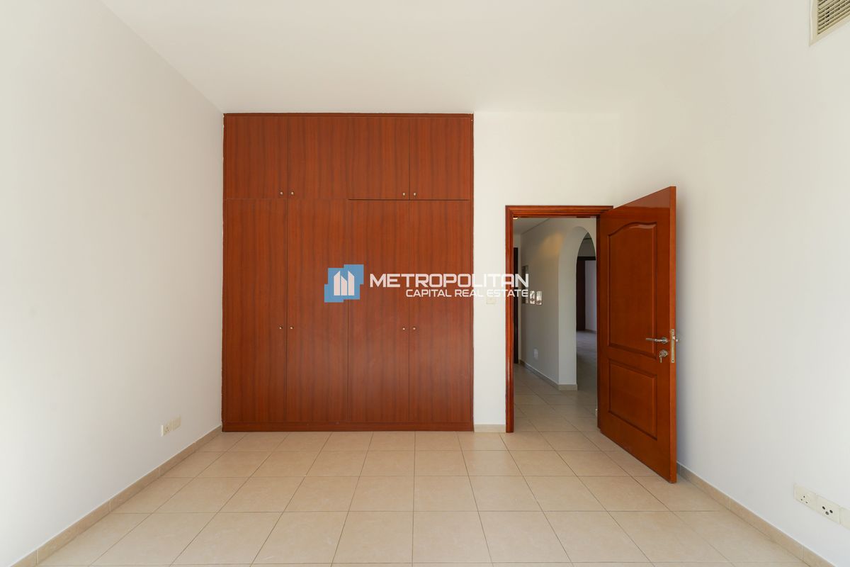 Corner 4BR+M w/ Balcony |Beach Access |For Expats photo-23