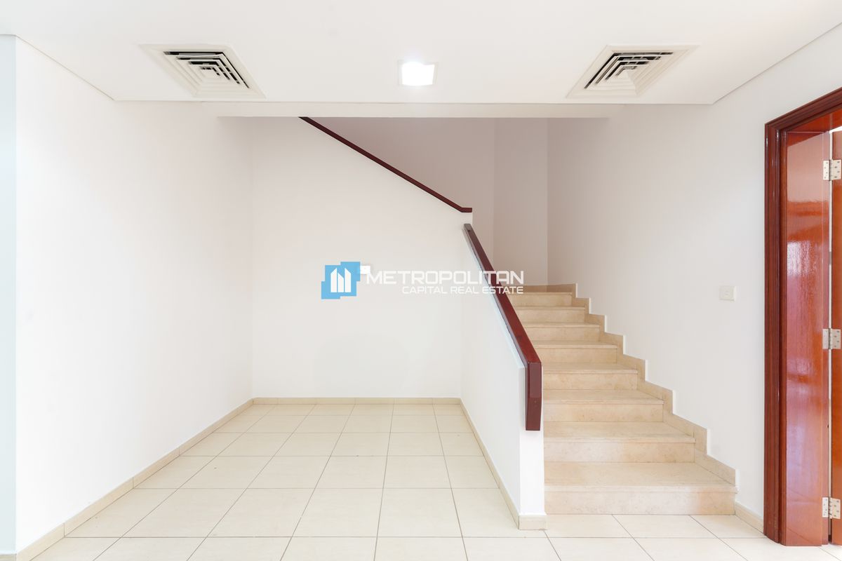 Corner 4BR+M w/ Balcony |Beach Access |For Expats photo-25