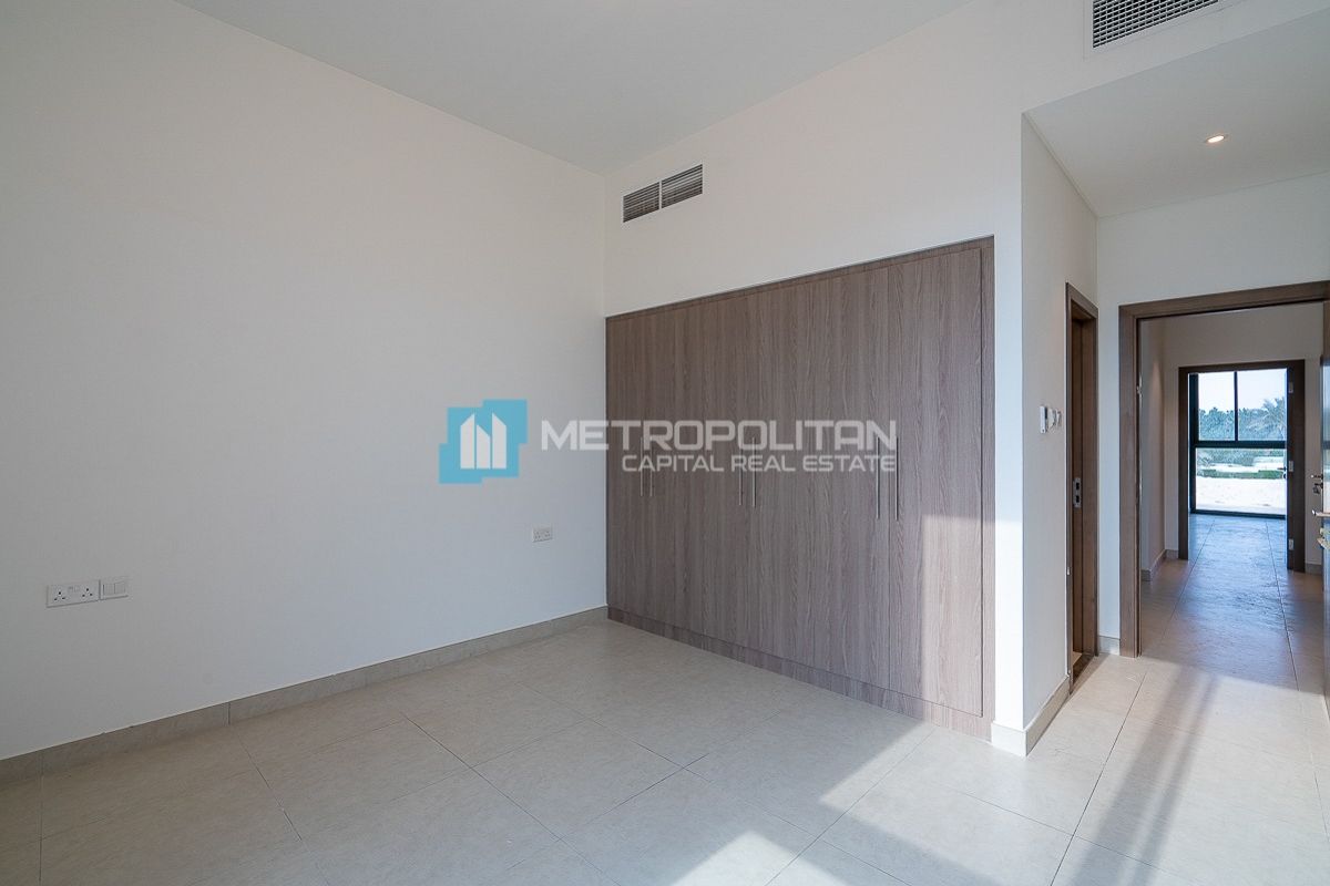 Maids+Laundry Rooms | Huge Garden | Ready to Move photo-8