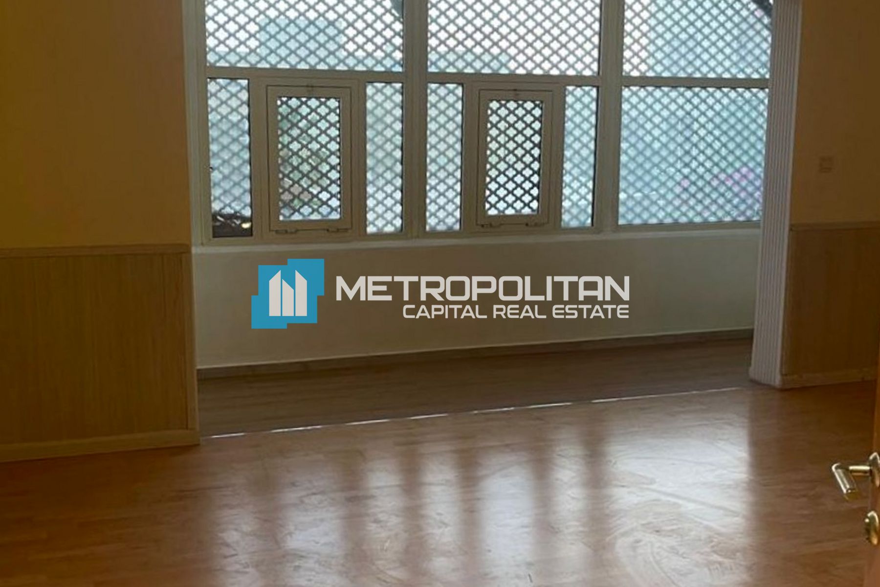 4 Parking Spaces | Perfect Investment | Single Row photo-3