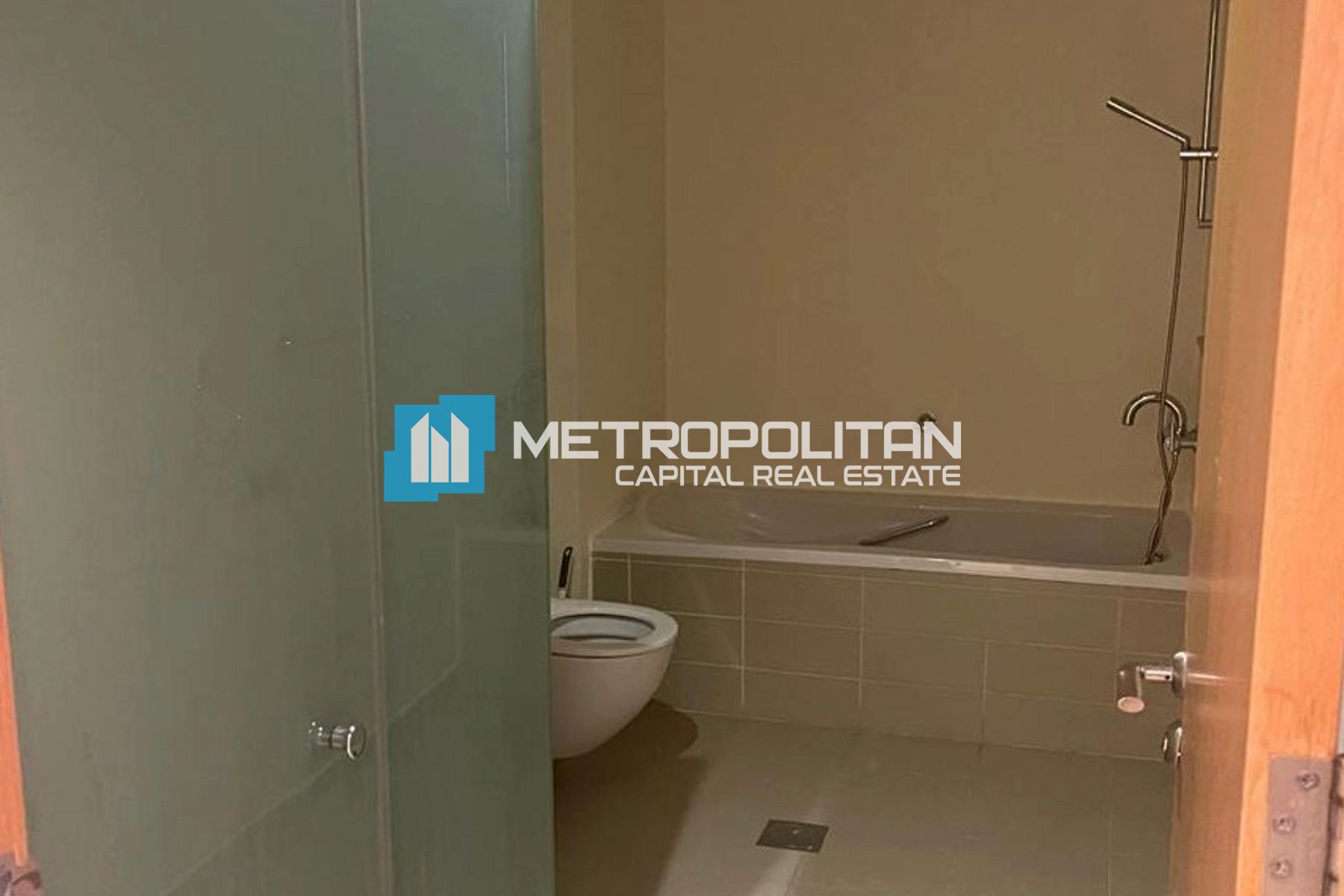 4 Parking Spaces | Perfect Investment | Single Row photo-9