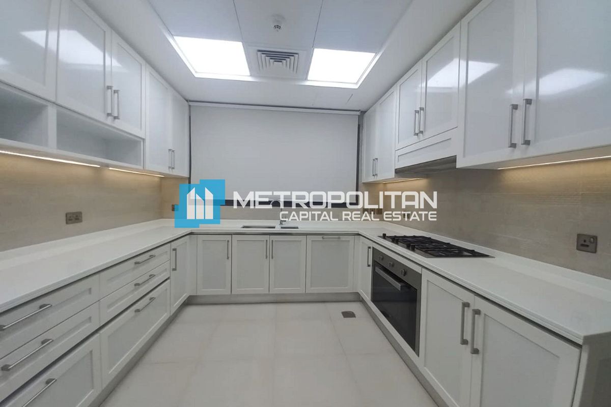 Private Pool | Corner 5BR | Majlis | Upgraded photo-4