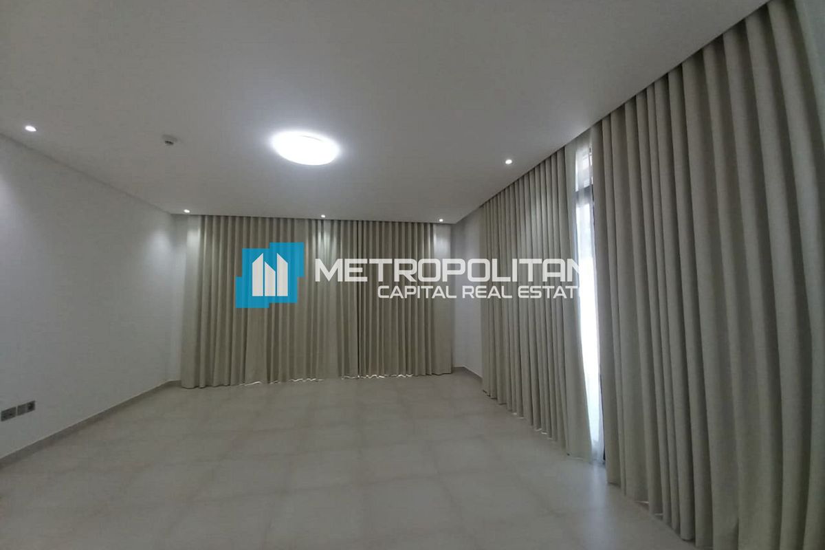 Private Pool | Corner 5BR | Majlis | Upgraded photo-5