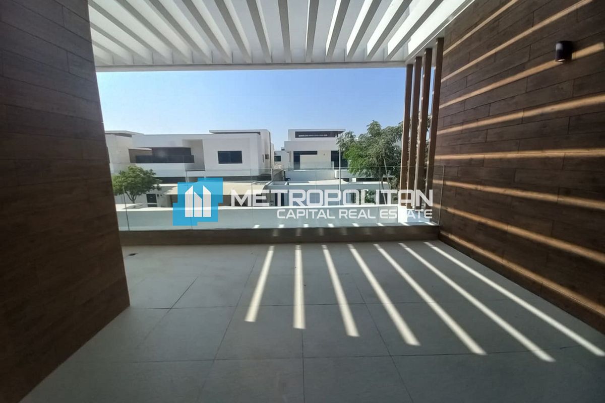 Private Pool | Corner 5BR | Majlis | Upgraded photo-6