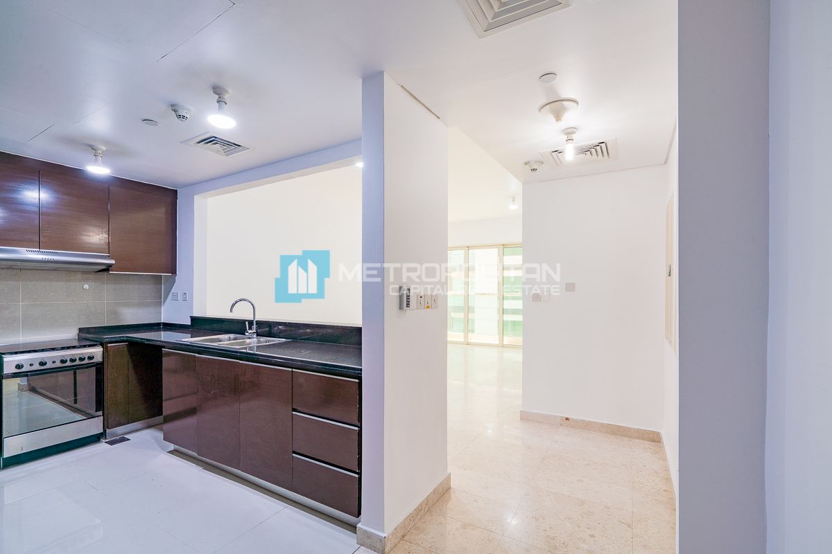 High Floor | 1 Bedroom w/ Balcony | Next To Corner photo-5