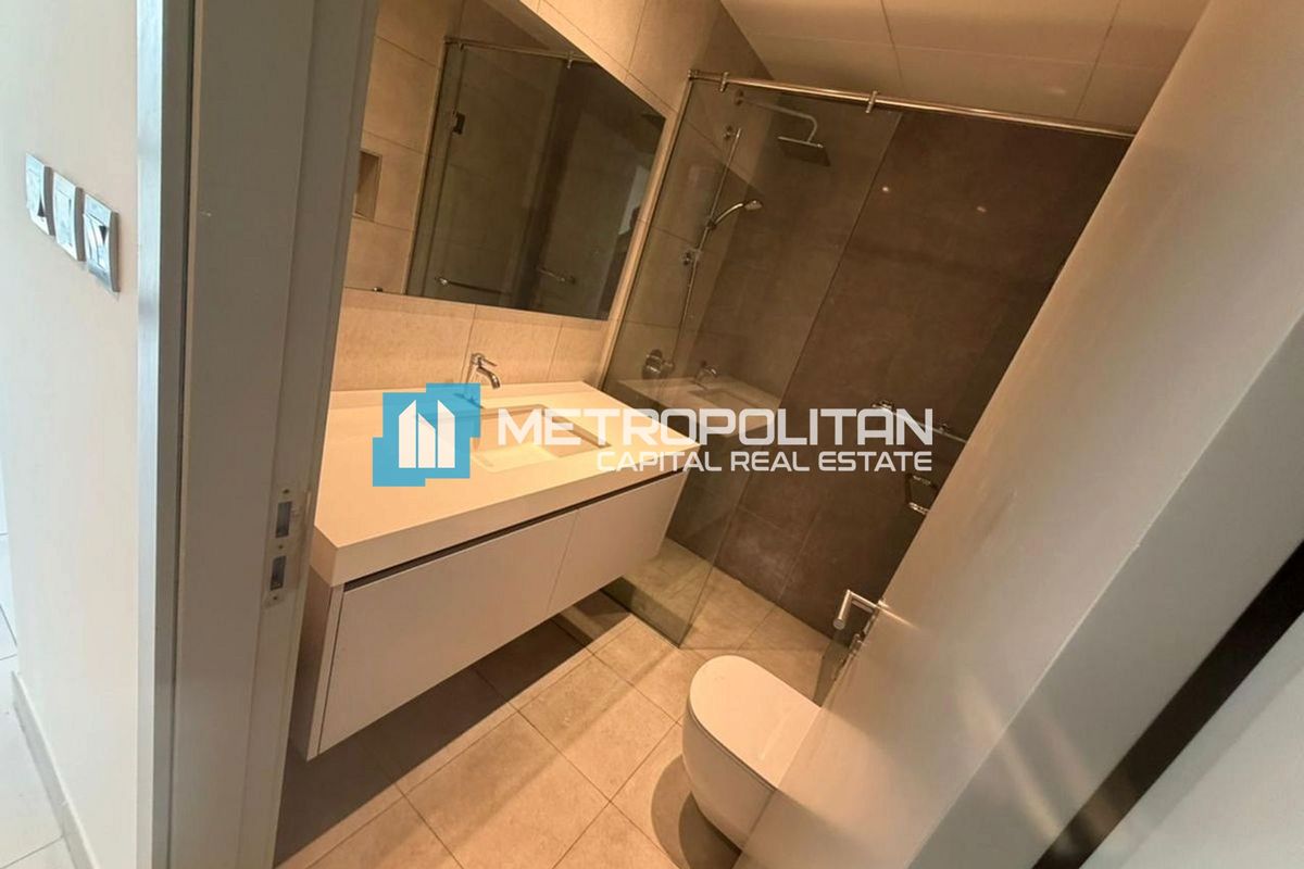 Full Canal View | High Floor 2BR | Modern Layout photo-16