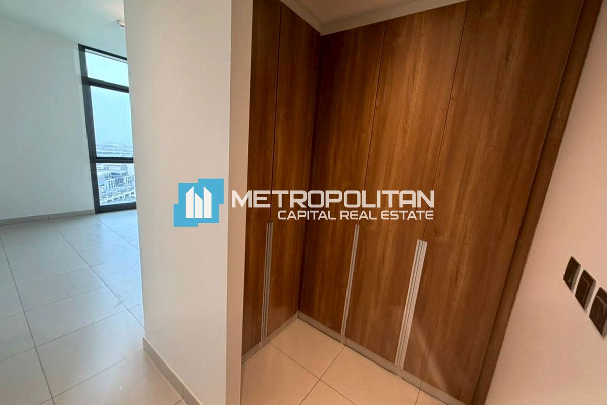 Full Canal View | High Floor 2BR | Modern Layout photo-6
