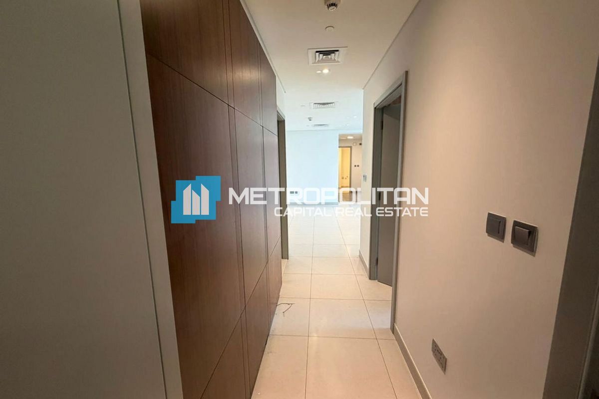 Full Canal View | High Floor 2BR | Modern Layout photo-8