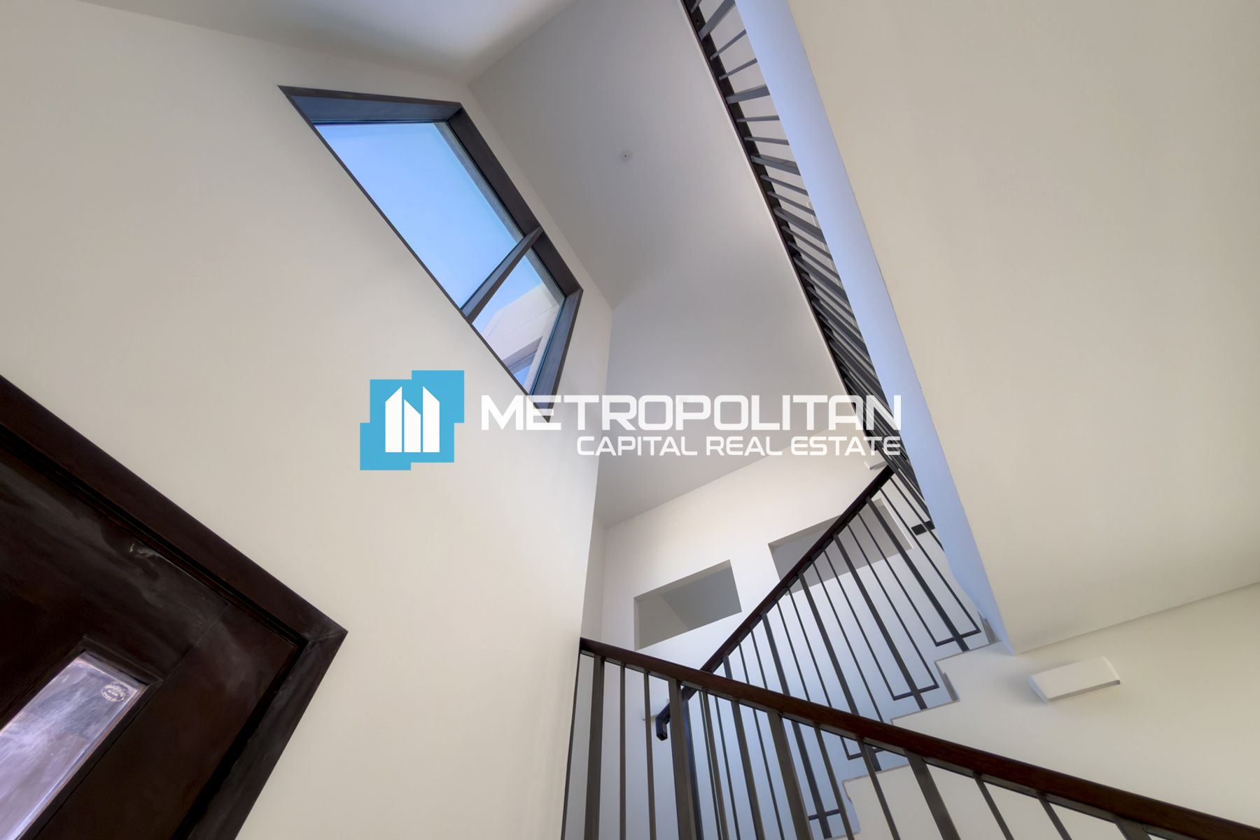Single Row | Corner Unit | 4 BR with Big PLOT photo-12