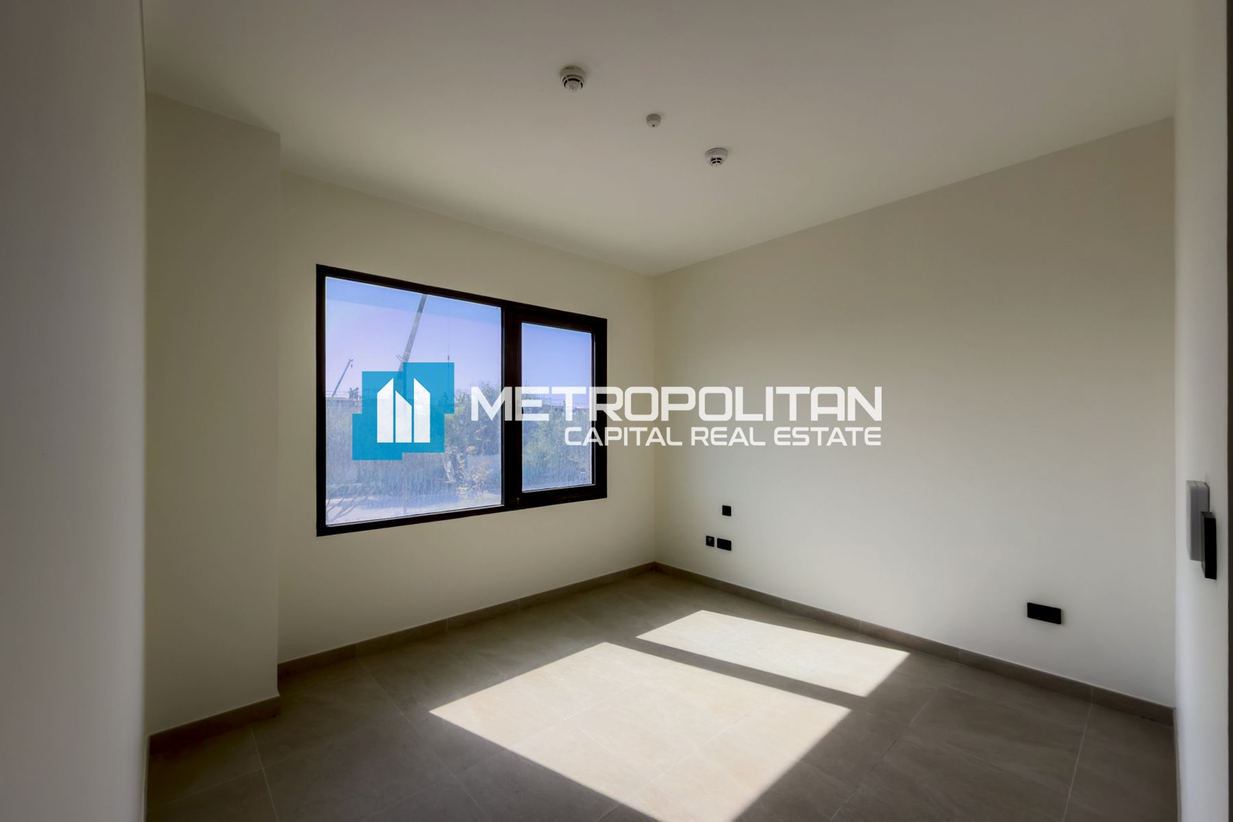 Single Row | Corner Unit | 4 BR with Big PLOT photo-21