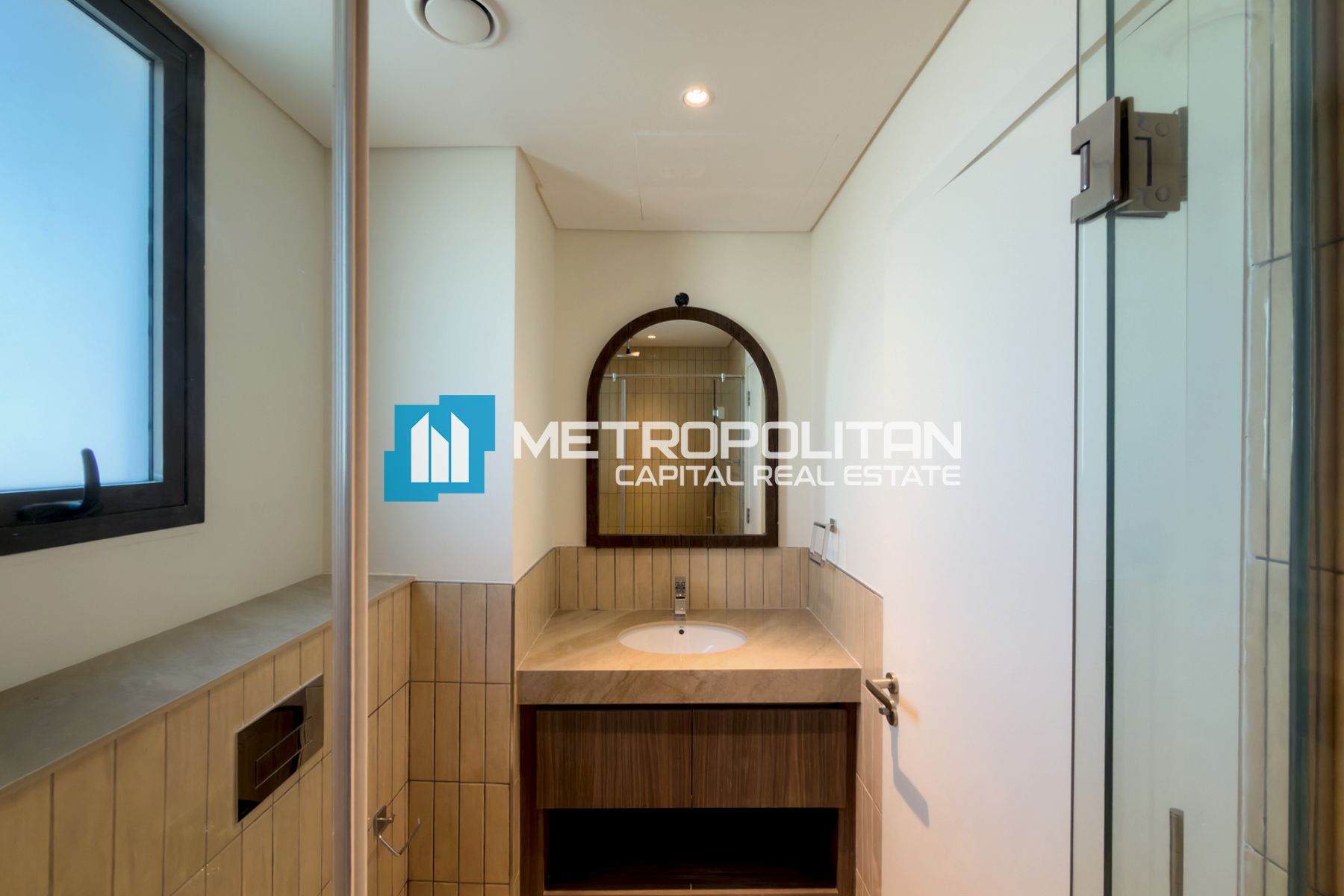 Single Row | Corner Unit | 4 BR with Big PLOT photo-29