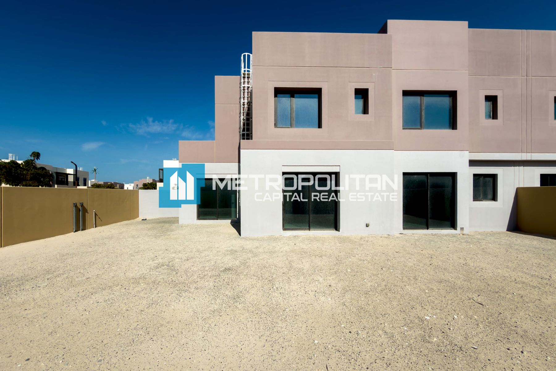 Single Row | Corner Unit | 4 BR with Big PLOT photo-31
