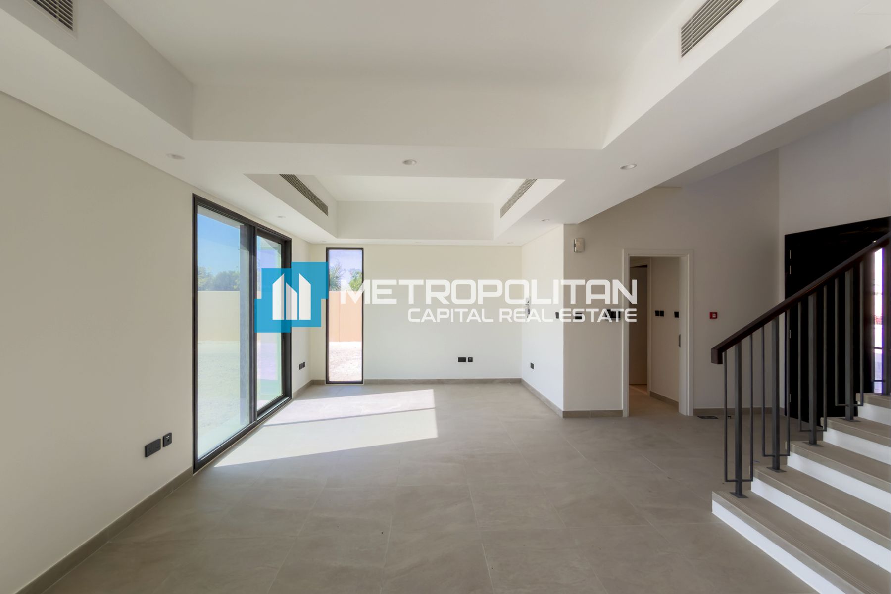 Single Row | Corner Unit | 4 BR with Big PLOT photo-8