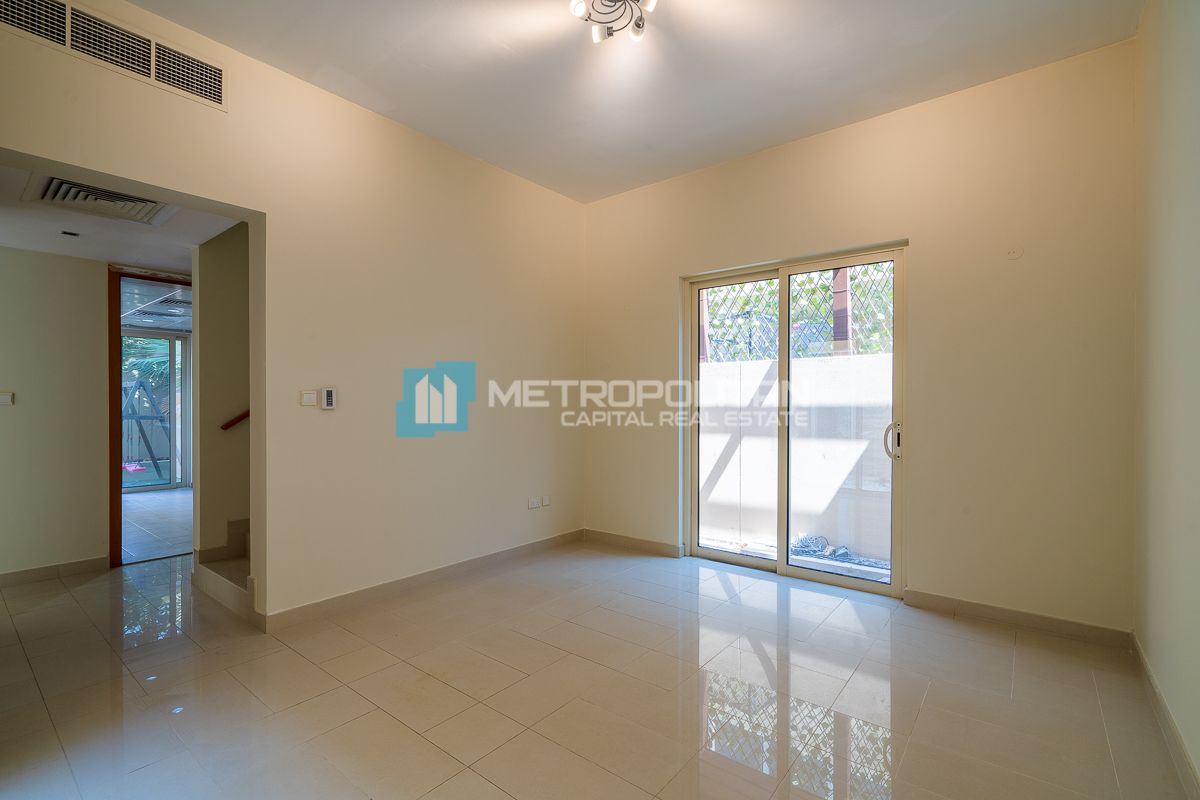 Corner 4BR | Private Pool | Study+Storage | Roof photo-13