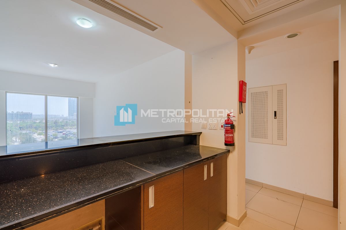 2BR+Maids Room|With Laundry|Great Amenities|Resale photo-4