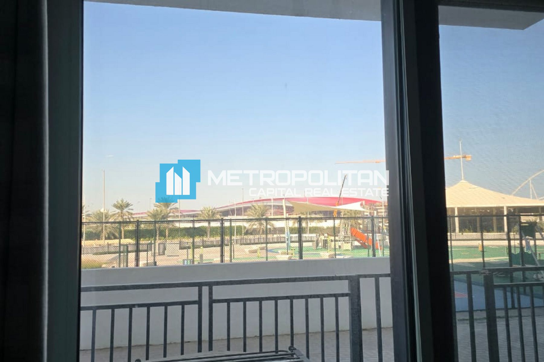 Well-Maintained 2BR| Ferrari World View| Spacious photo-2