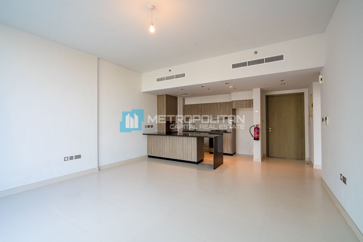 1BR w/ Balcony| Well Maintained| Motivated Seller photo-1