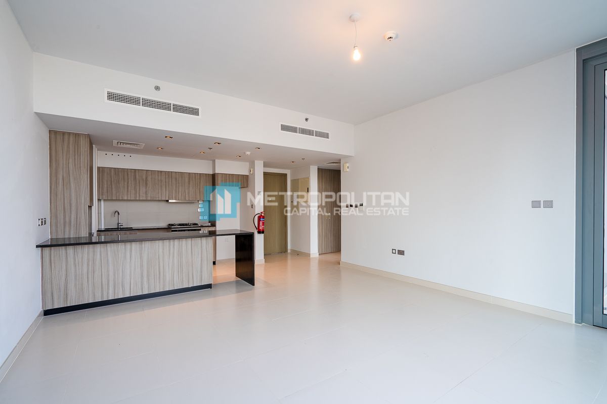 1BR w/ Balcony| Well Maintained| Motivated Seller photo-2
