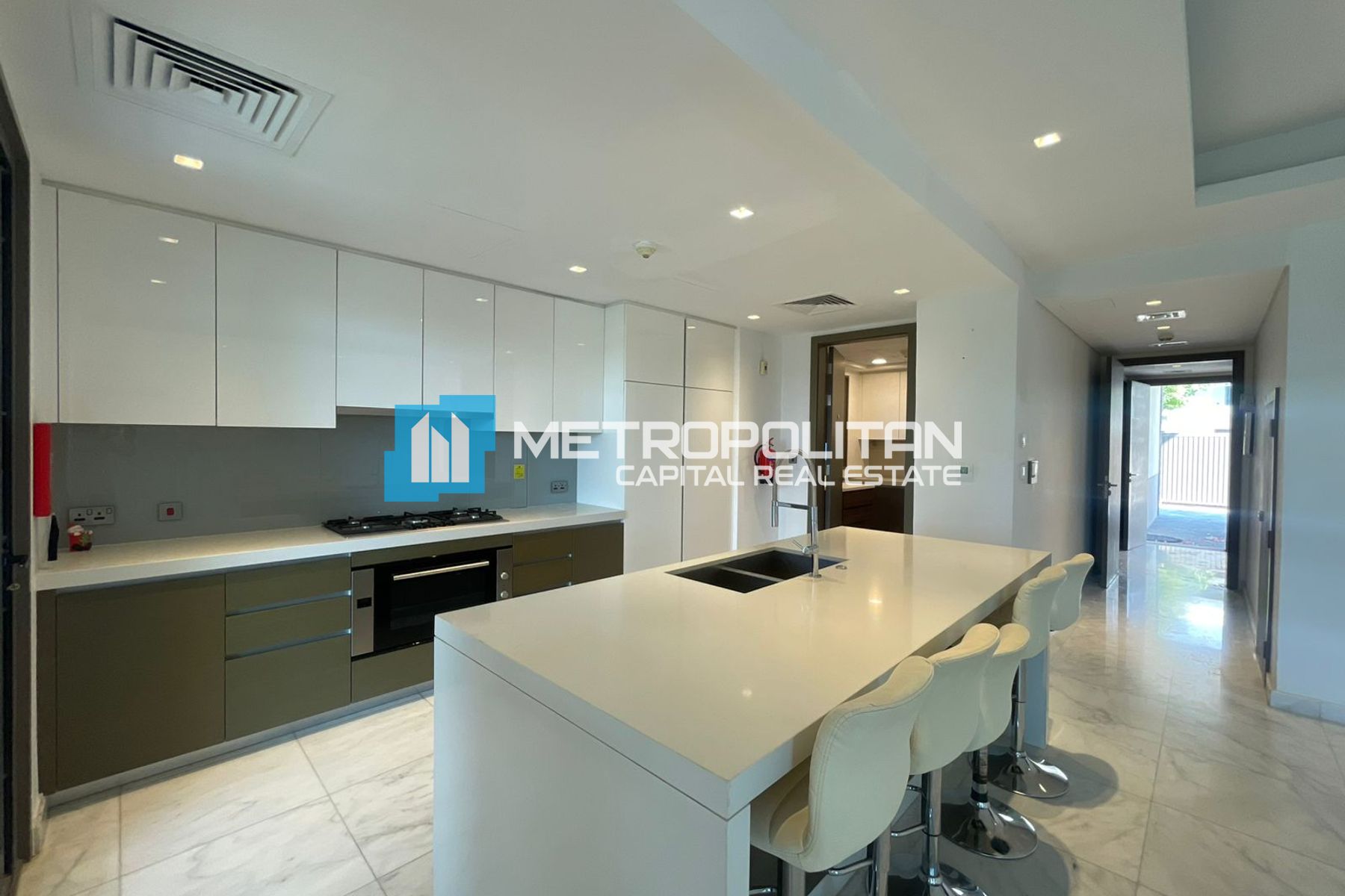 Lake & Golf View| Single Row Corner | Maid Room photo-2