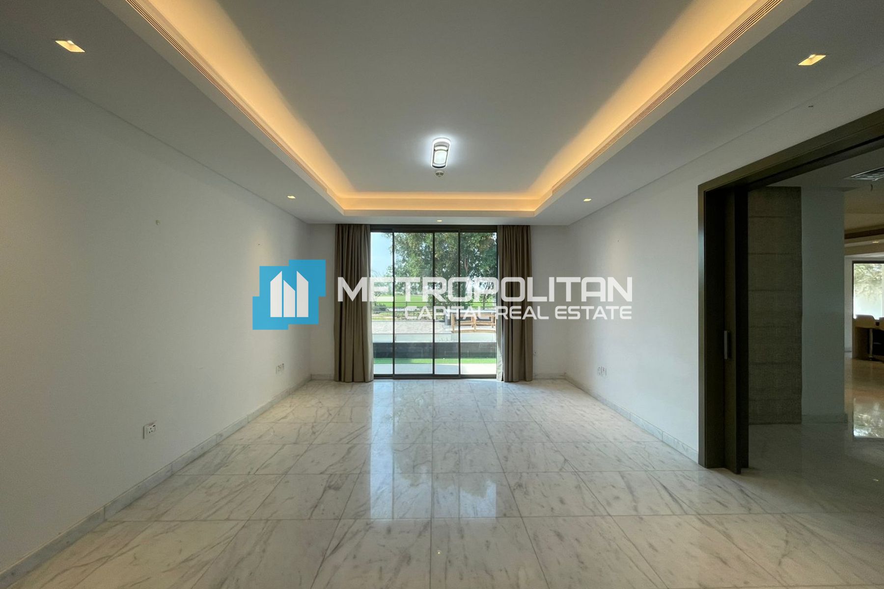 Lake & Golf View| Single Row Corner | Maid Room photo-3