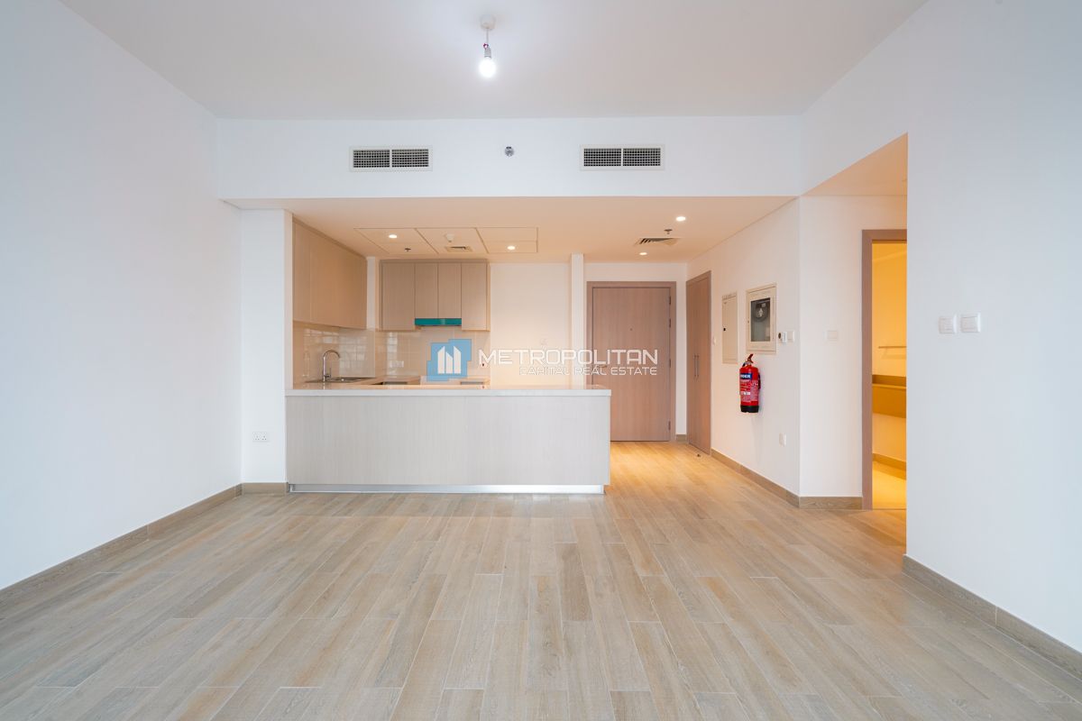 Corner Unit | 3BR w/ Maids | Ready to Move In photo-3