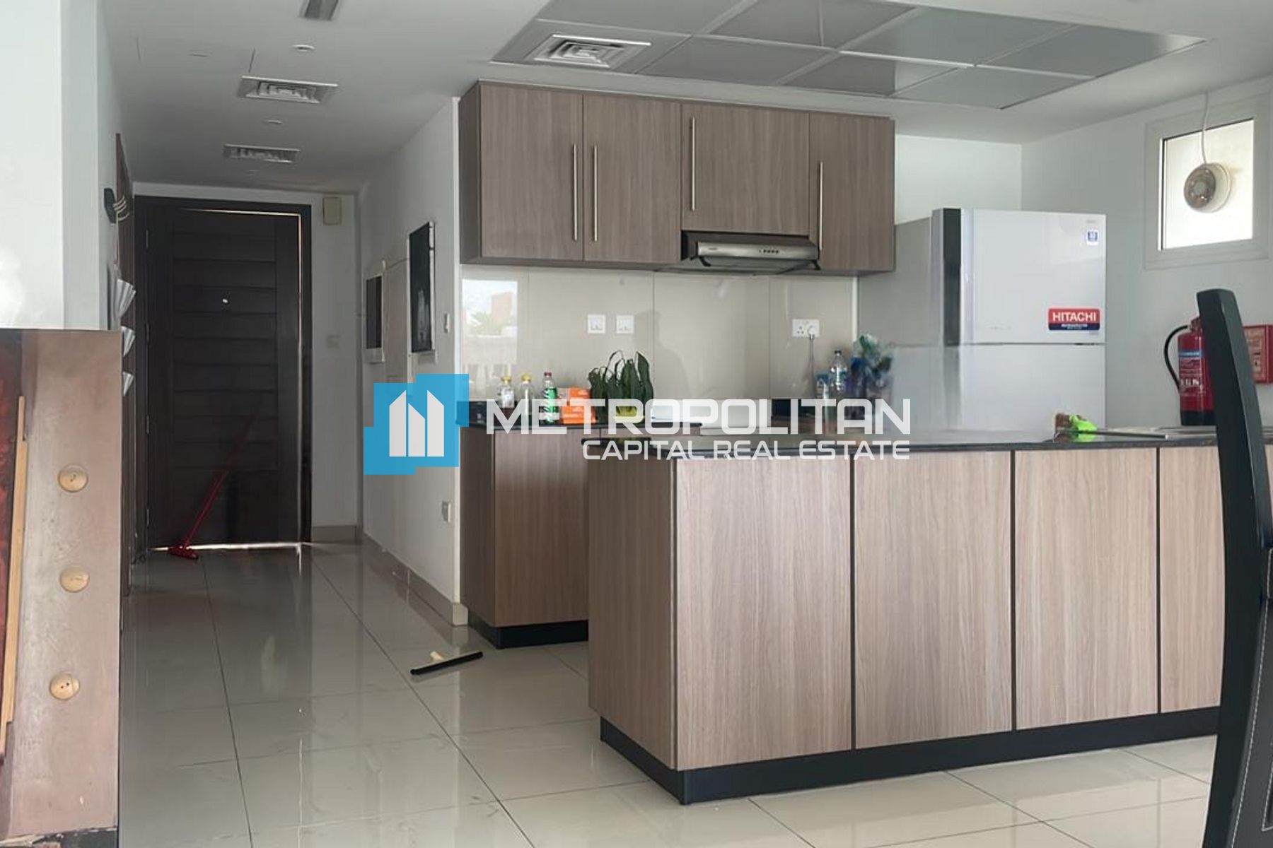 3BR with Balcony| Next to Corner| Well Maintained photo-3