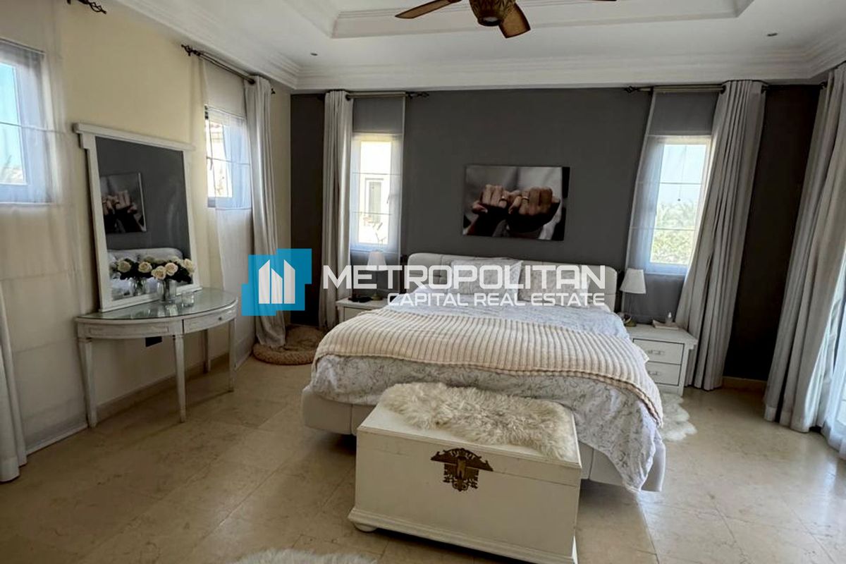 Furnished and Upgraded 4BR+Maid | Single Row Villa photo-6