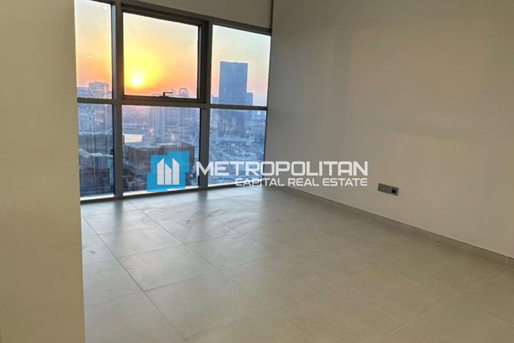 High Floor I Spacious Layout I 2BR w/ Balcony photo-3