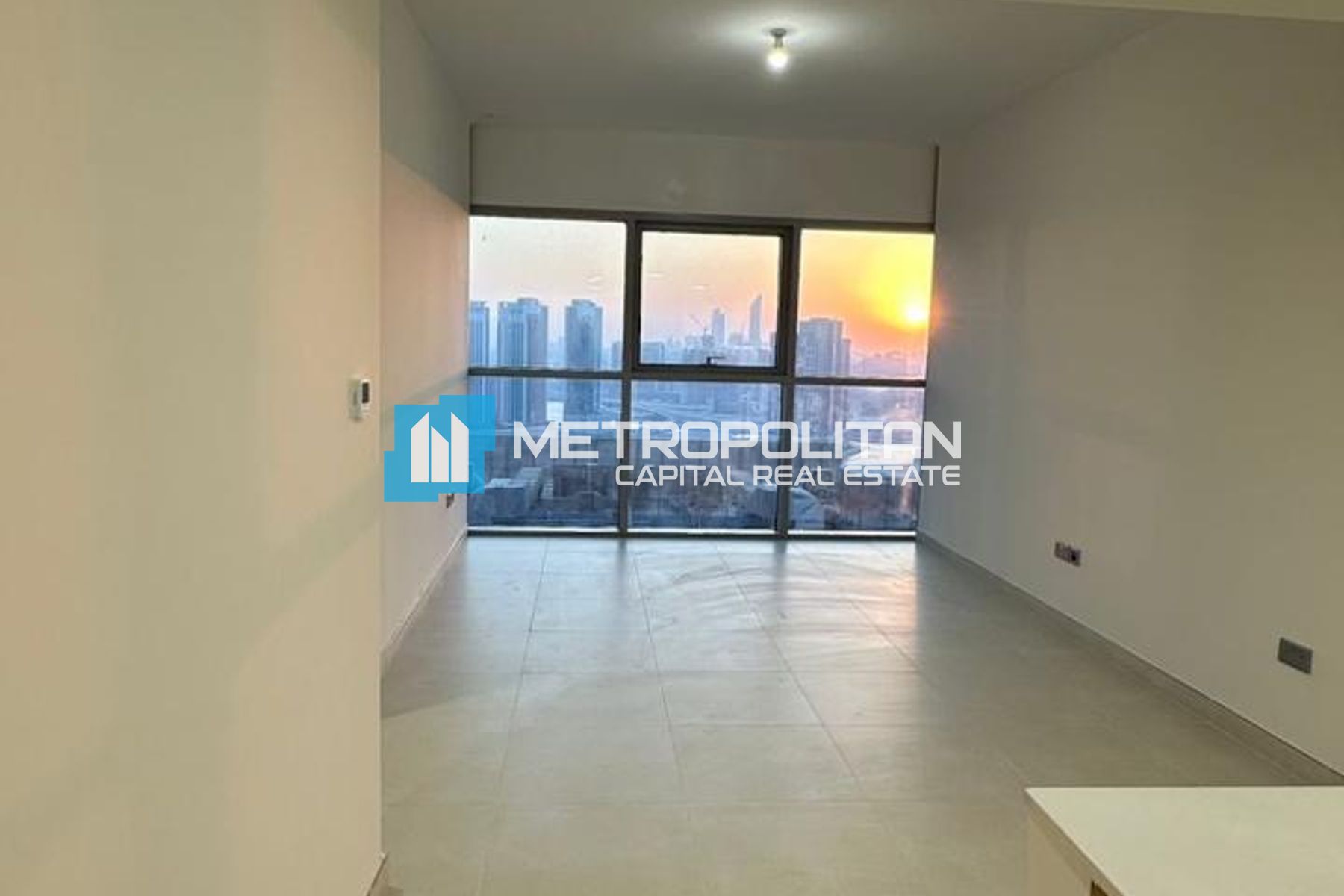 High Floor I Spacious Layout I 2BR w/ Balcony photo-4