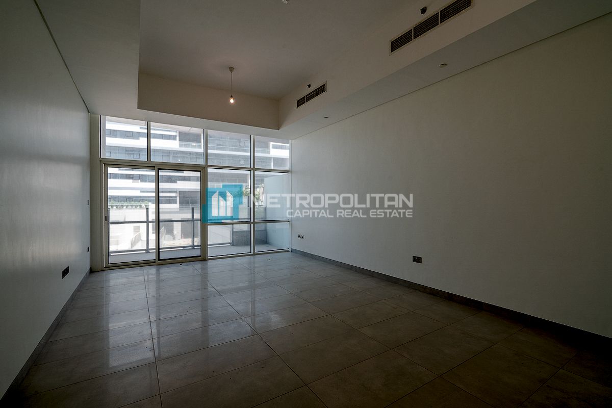 شقة 3 غرف نوم للبيع في شاطئ الراحة – MCS-44310 photo-1