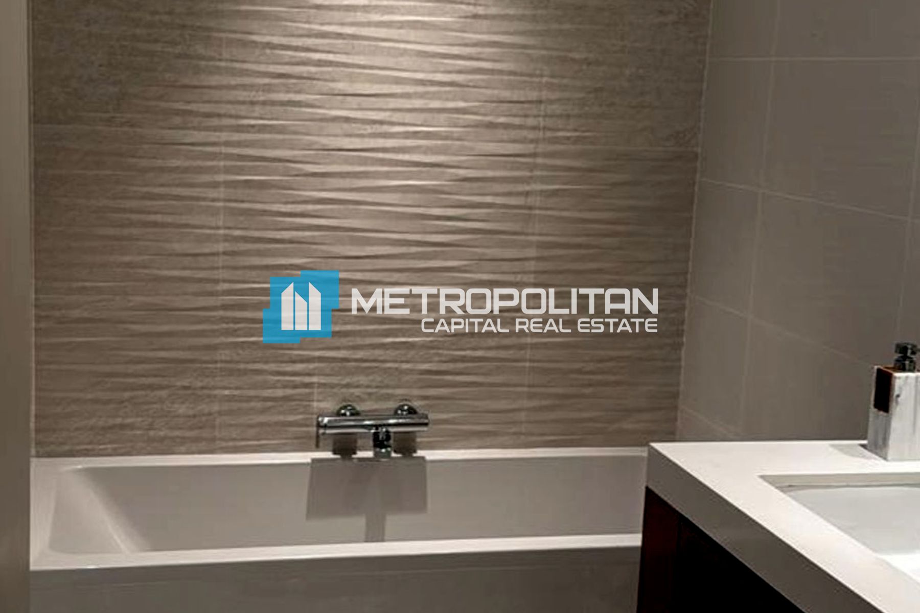 Partial Sea View | High End 4BR| Beachfront Living photo-12